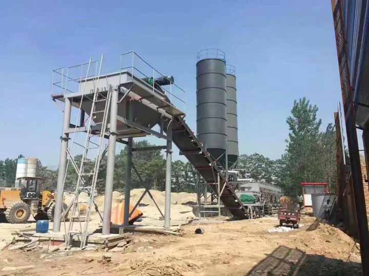 穩(wěn)定土拌合站施工現(xiàn)場(chǎng)圖13 穩(wěn)定土拌合站施工現(xiàn)場(chǎng)圖13
