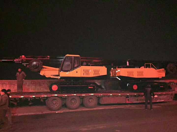 方桿旋挖鉆機(jī)產(chǎn)品展示圖2 方桿旋挖鉆機(jī)產(chǎn)品展示圖2